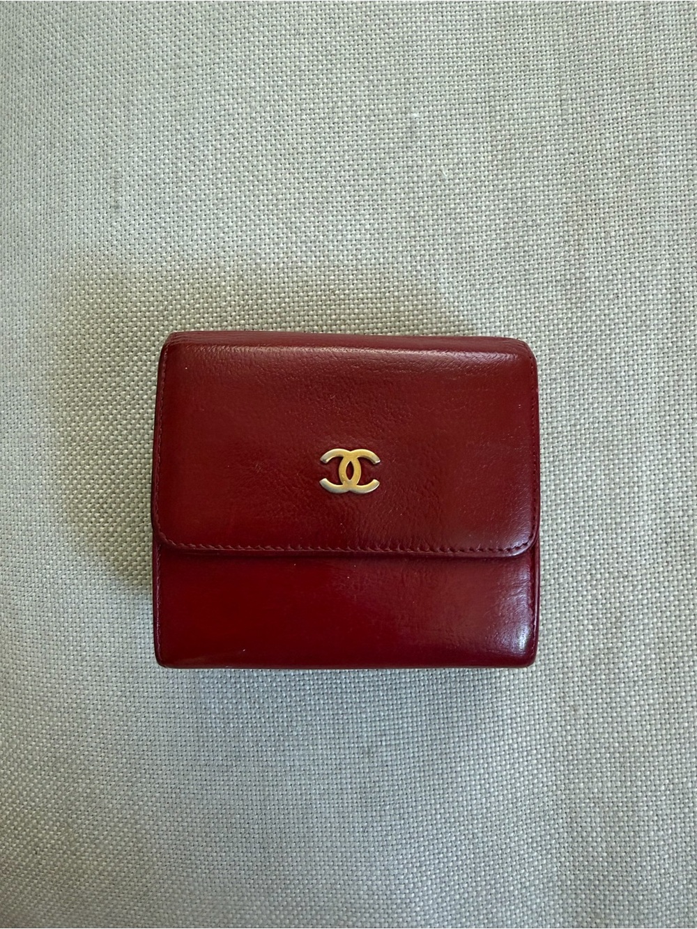 CHANEL Red Leather Compact Wallet with Gold CC Emblem